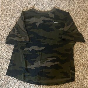 PINK Victoria's Secret Olive & Black Camo Short Sleeve Tee